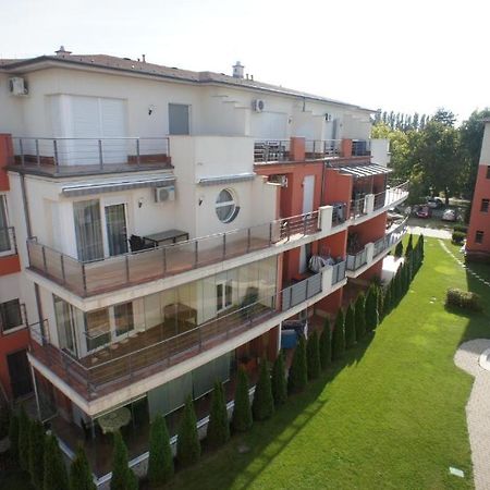 Goldenbeach Deluxe Apartment Siófok Extérieur photo