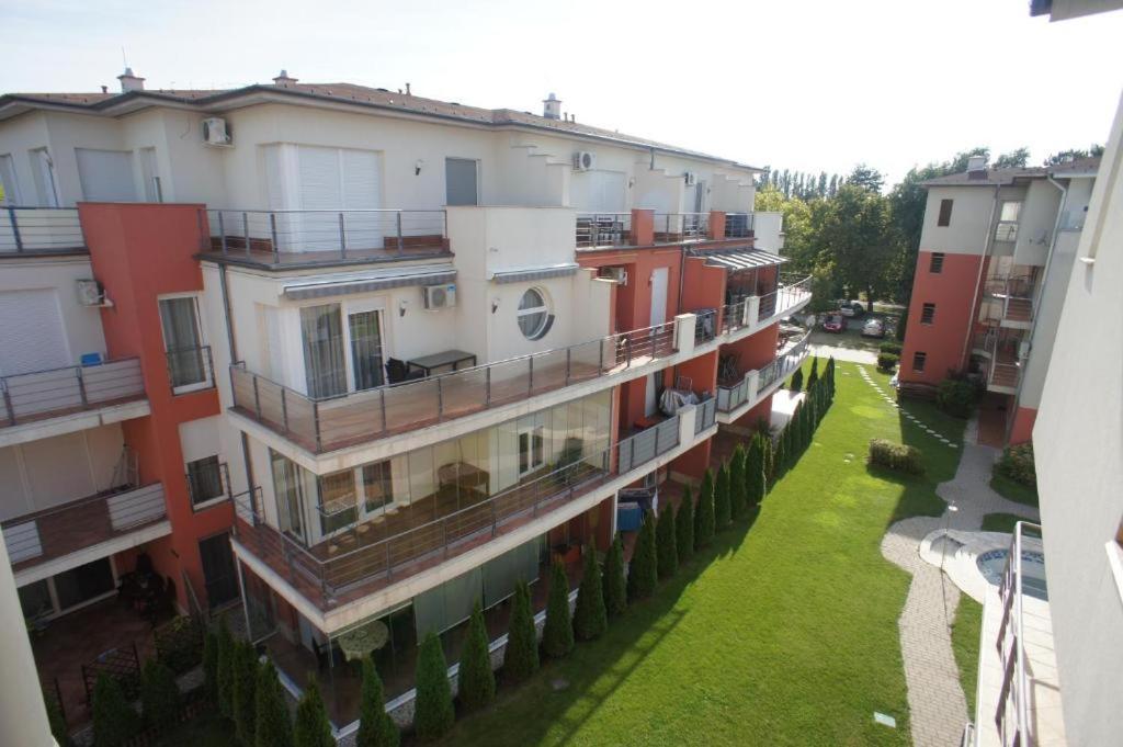 Goldenbeach Deluxe Apartment Siófok Extérieur photo